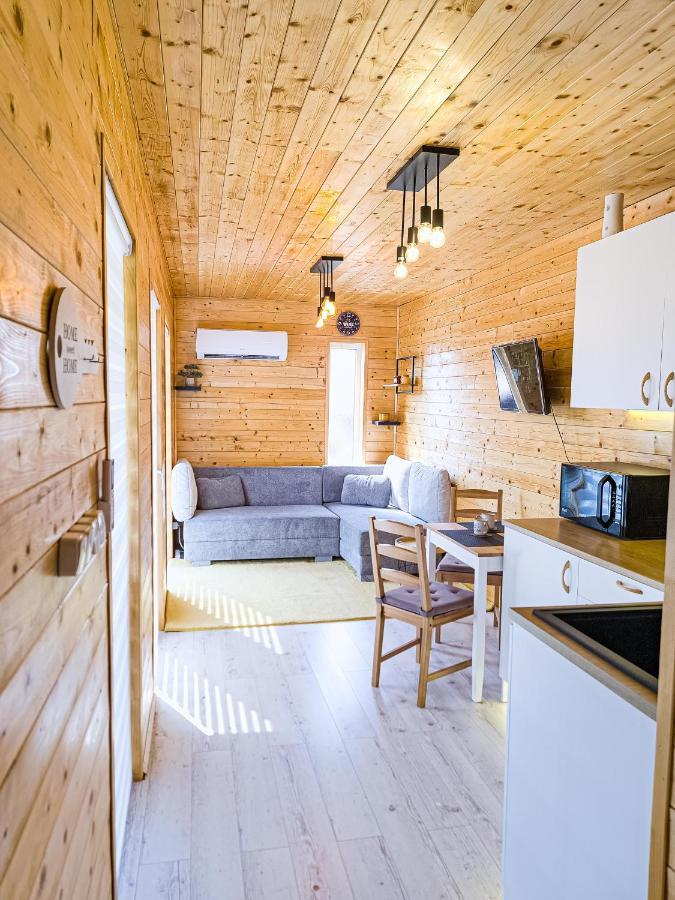 Cosa Nostra Apartman Sárvár Exteriör bild