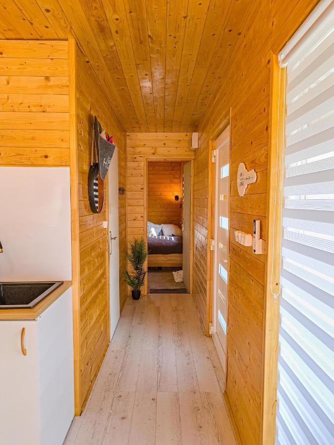Cosa Nostra Apartman Sárvár Exteriör bild